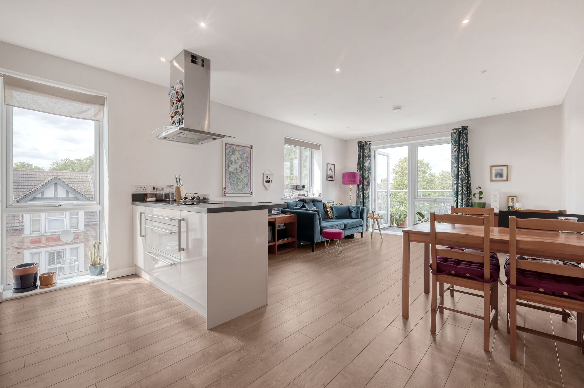 2 bed flat for sale in High Road Leyton, London, E10  - Property Image 8