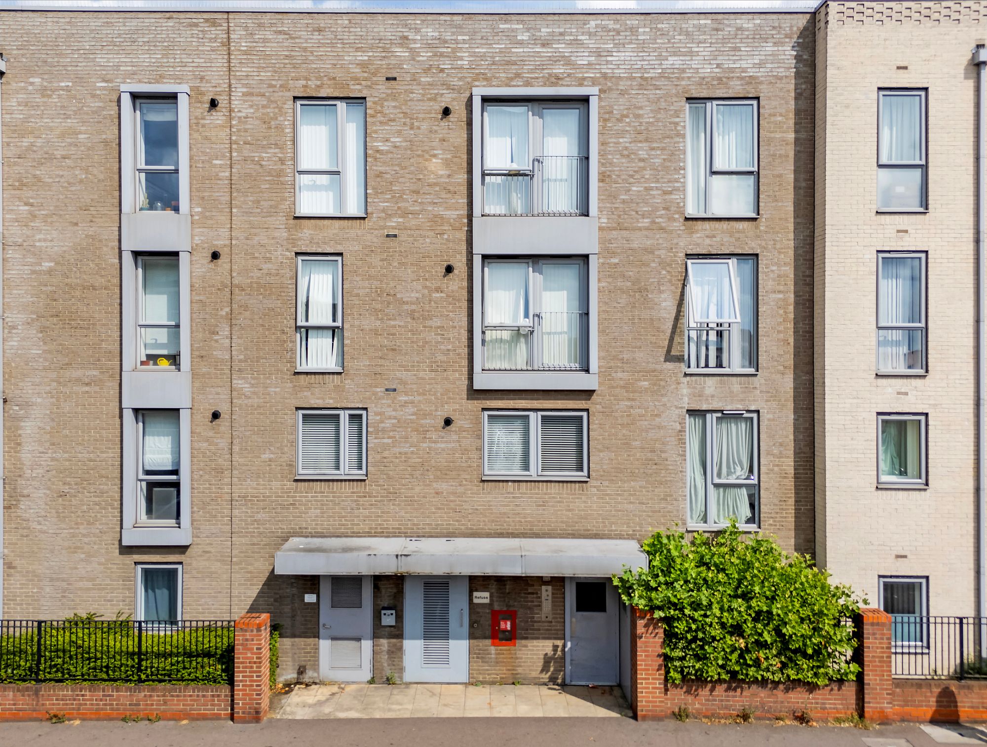2 bed flat for sale in High Road Leyton, London, E10 - Property Image 1