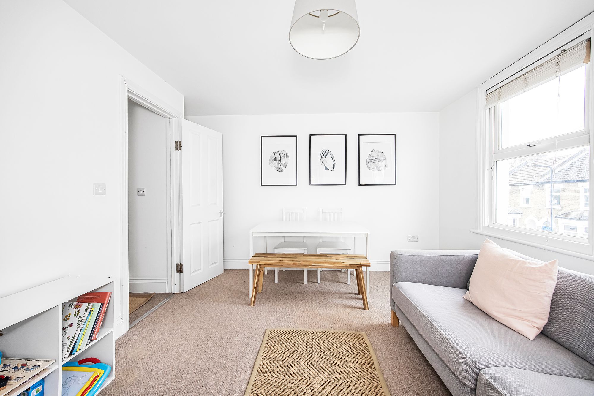 2 bed flat for sale in Oakdale Road, London  - Property Image 5