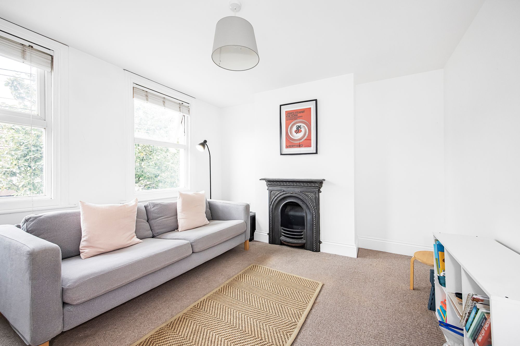 2 bed flat for sale in Oakdale Road, London  - Property Image 4