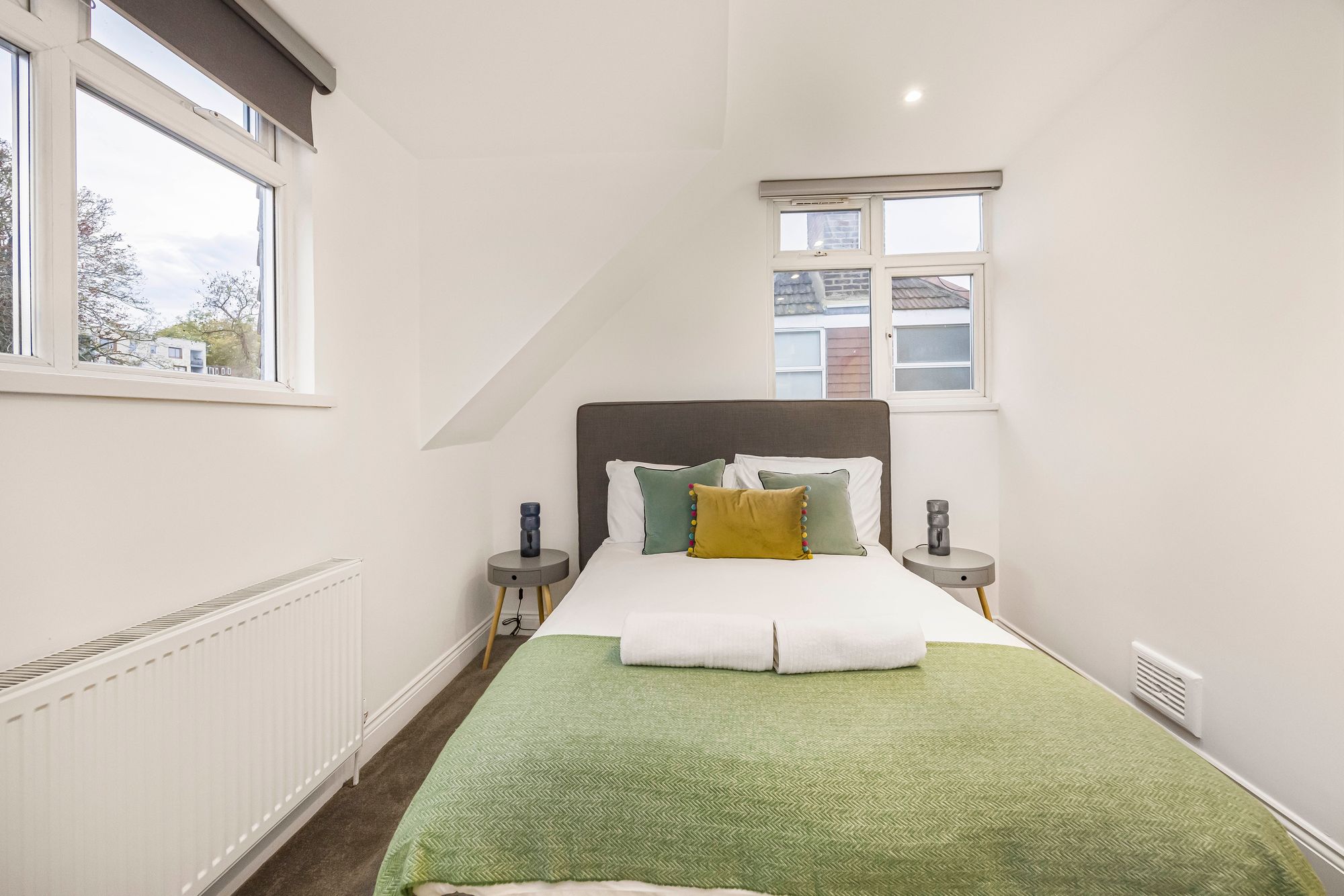 3 bed flat for sale in Leigham Vale, London, SW16 11