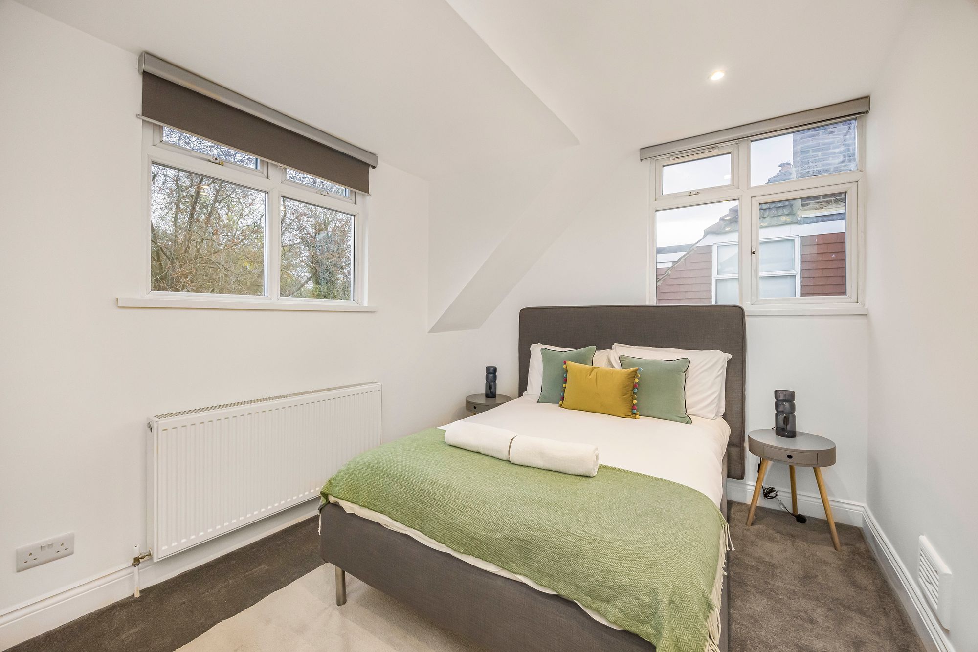 3 bed flat for sale in Leigham Vale, London, SW16 17