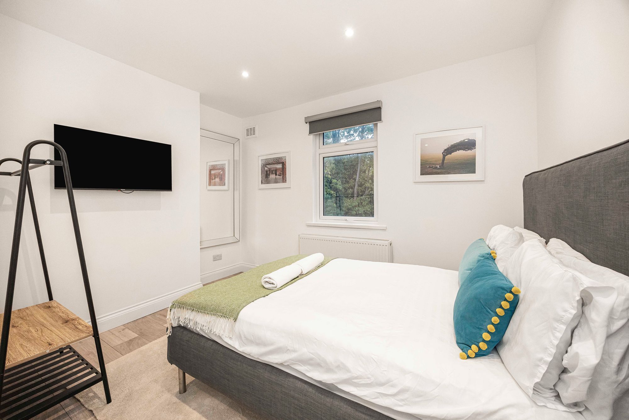 3 bed flat for sale in Leigham Vale, London, SW16 20