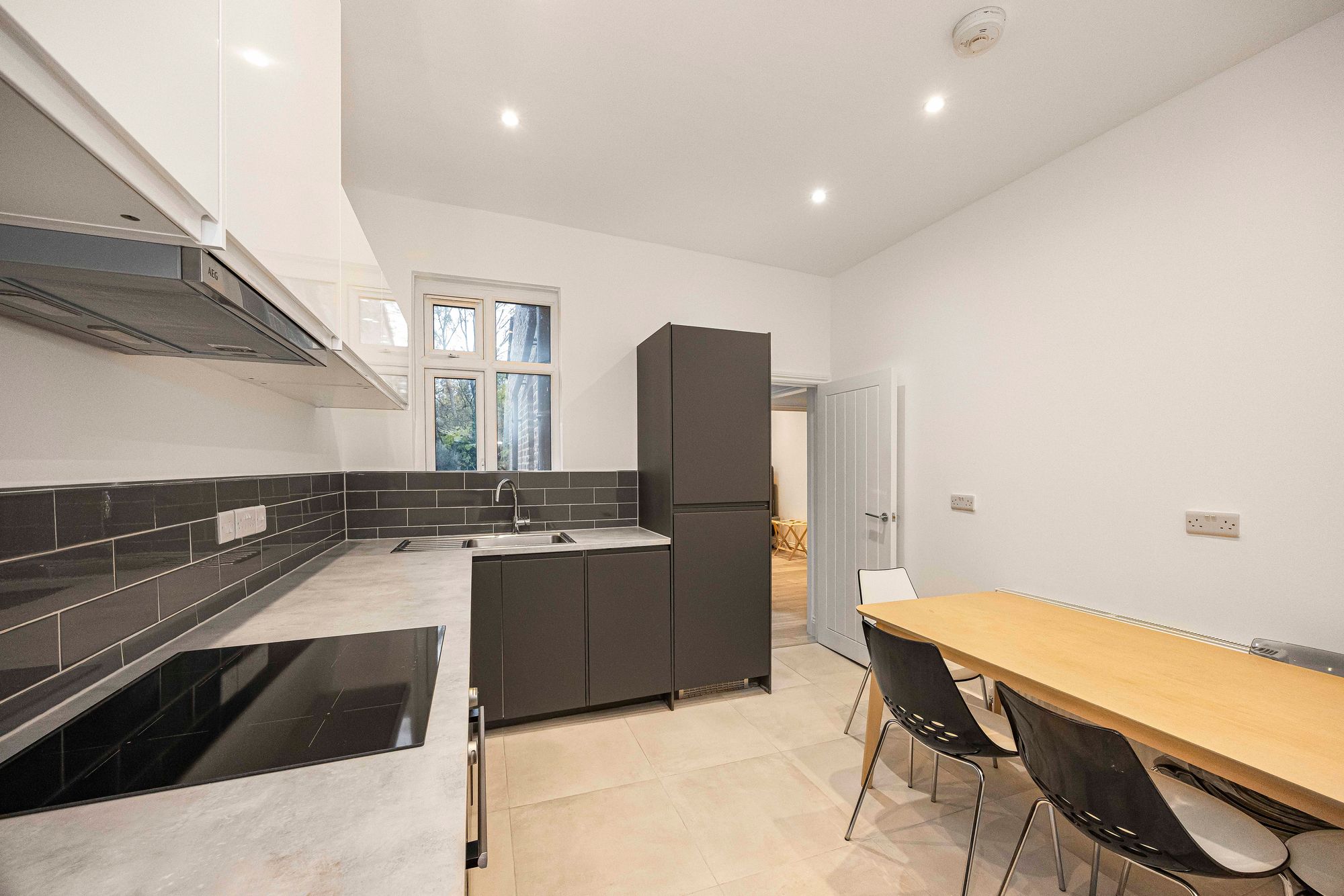 3 bed flat for sale in Leigham Vale, London, SW16 7