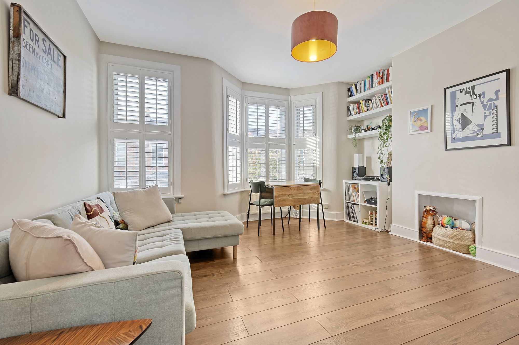 2 bed flat for sale in Albert Road, London  - Property Image 2