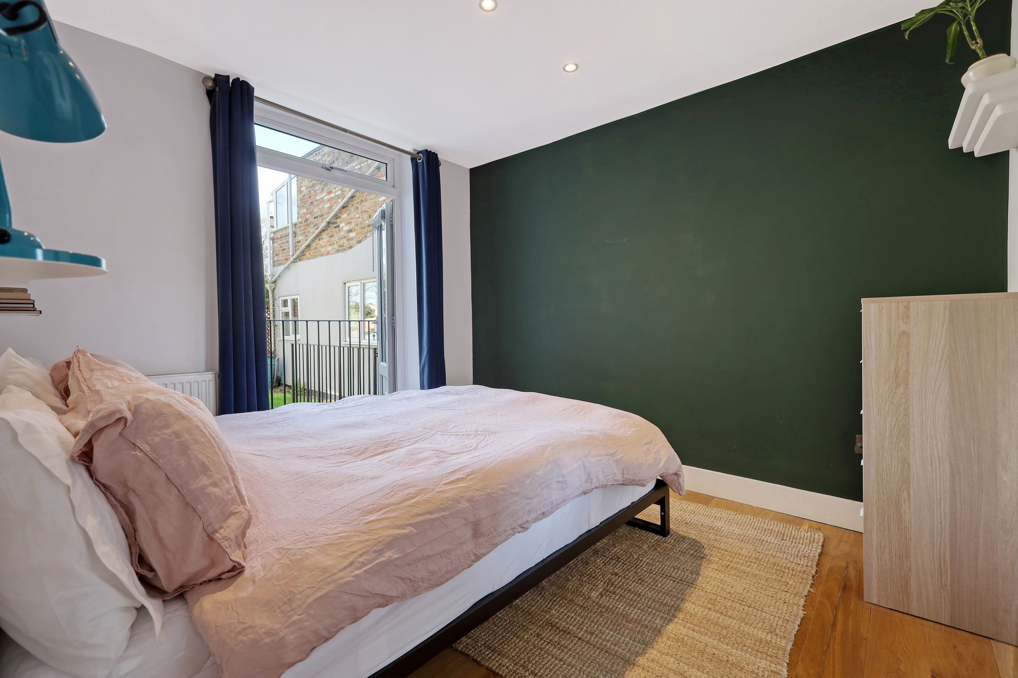 2 bed flat for sale in Grange Park Road, Leyton, E10 8