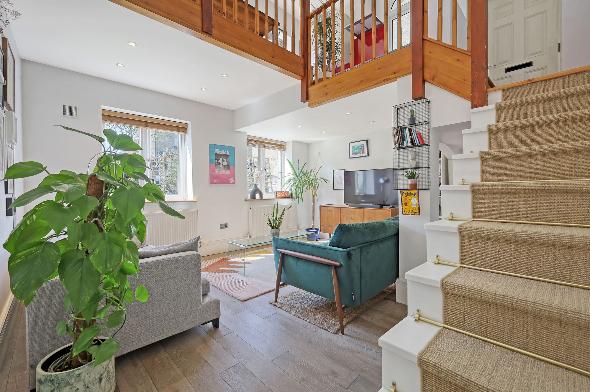 2 bed flat for sale in Grange Park Road, Leyton, E10 1