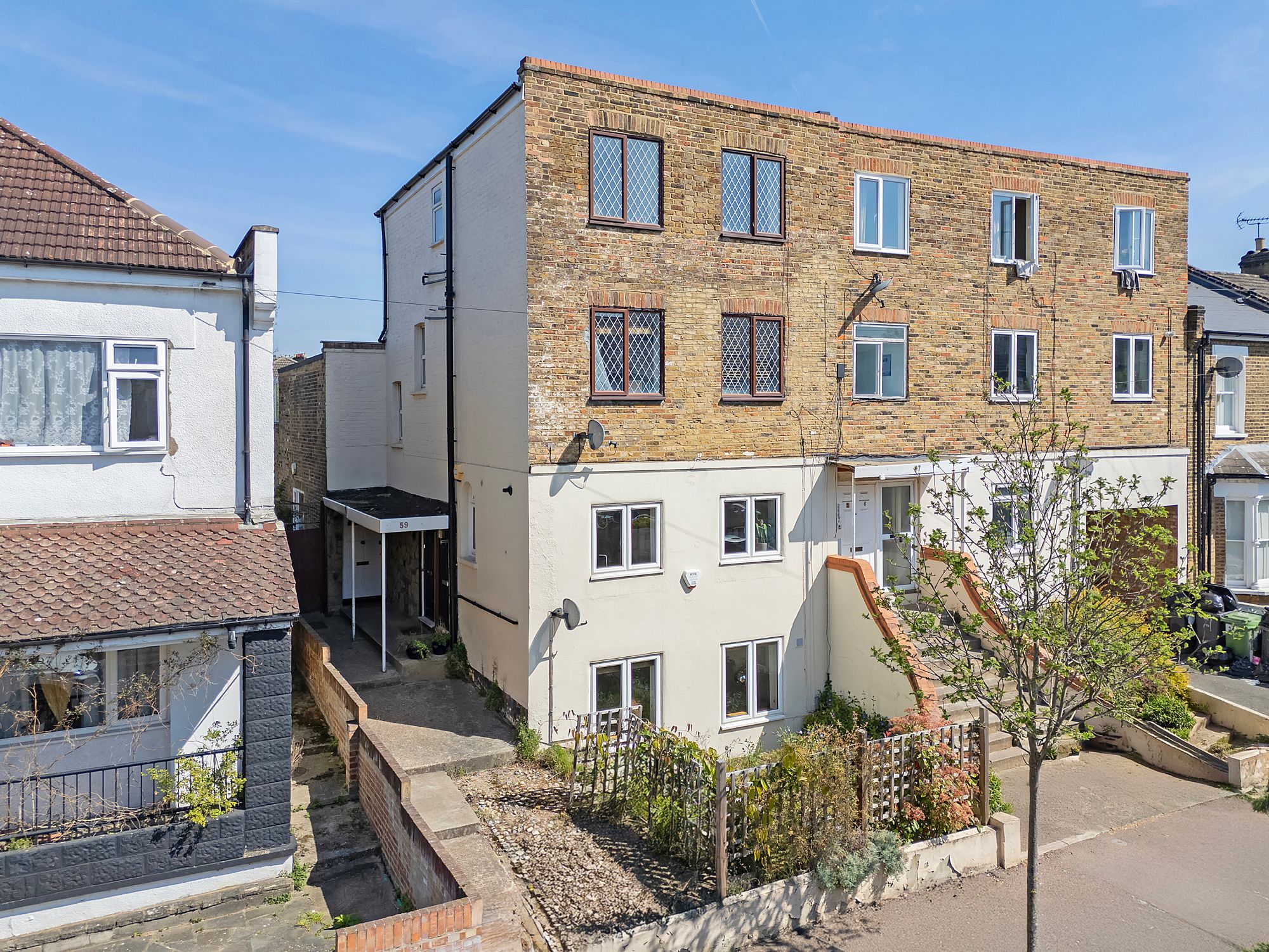 2 bed flat for sale in Grange Park Road, Leyton, E10 18