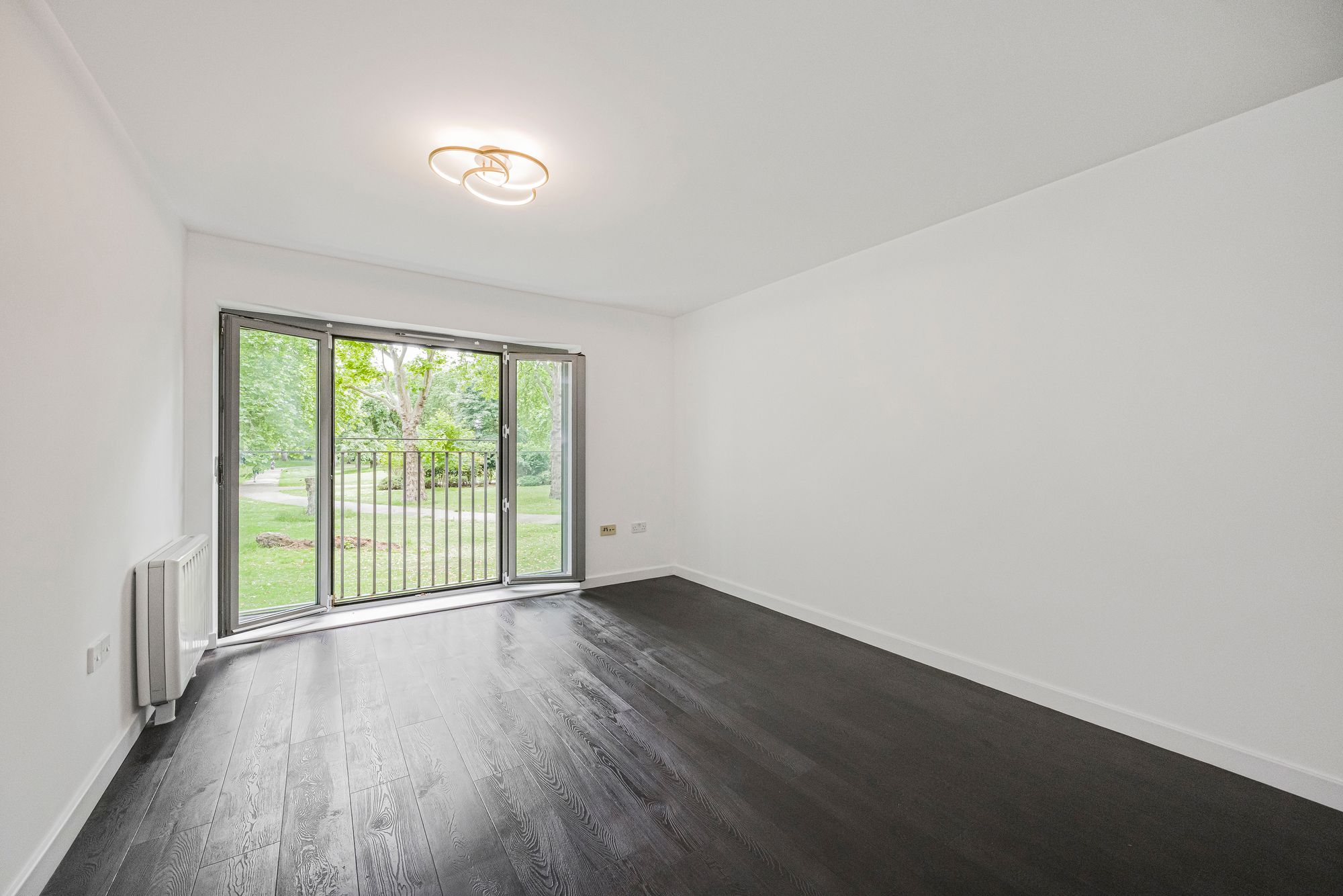 2 bed flat for sale in St. Dunstans Mews, London, E1 5