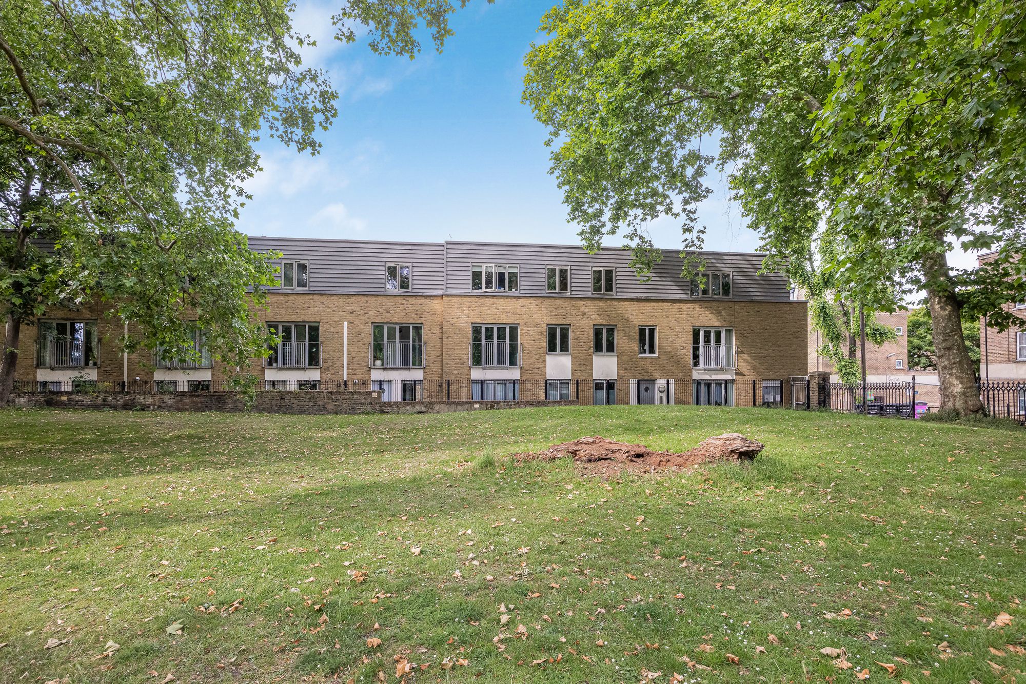 2 bed flat for sale in St. Dunstans Mews, London, E1  - Property Image 11