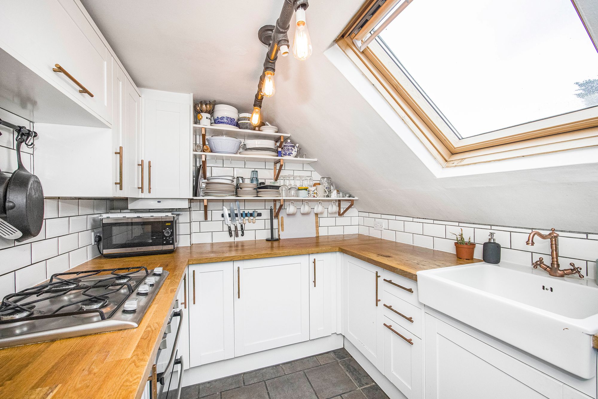 1 bed flat to rent in Manor Road, Leyton, E10 7