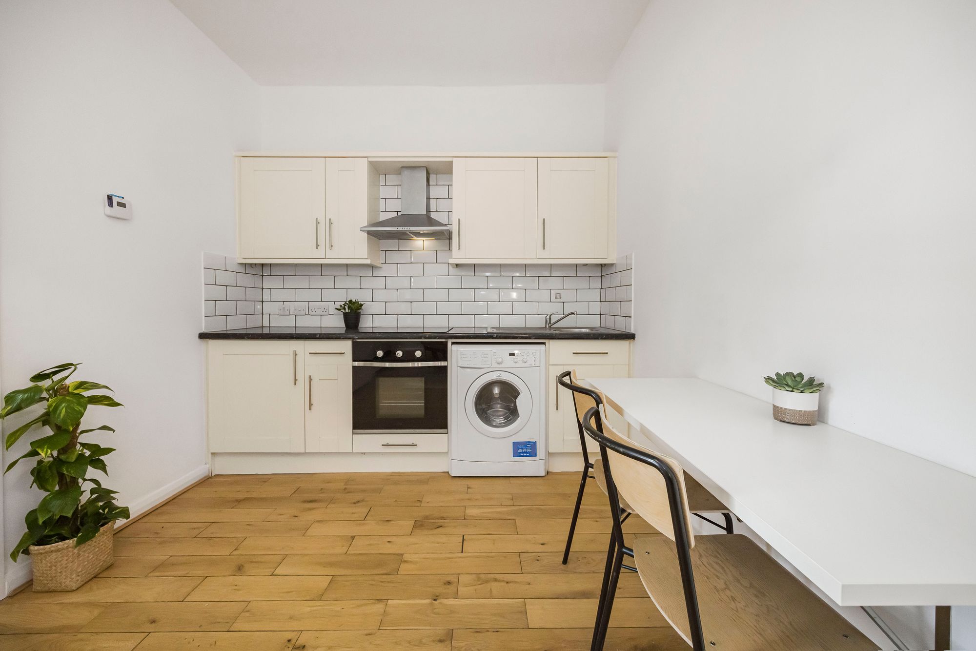 1 bed flat for sale in Brisbane Road, Leyton, E10  - Property Image 6