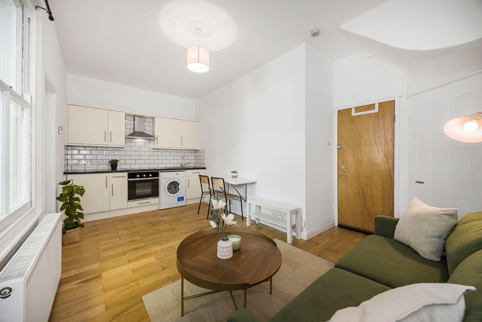 1 bed flat for sale in Brisbane Road, Leyton, E10  - Property Image 5