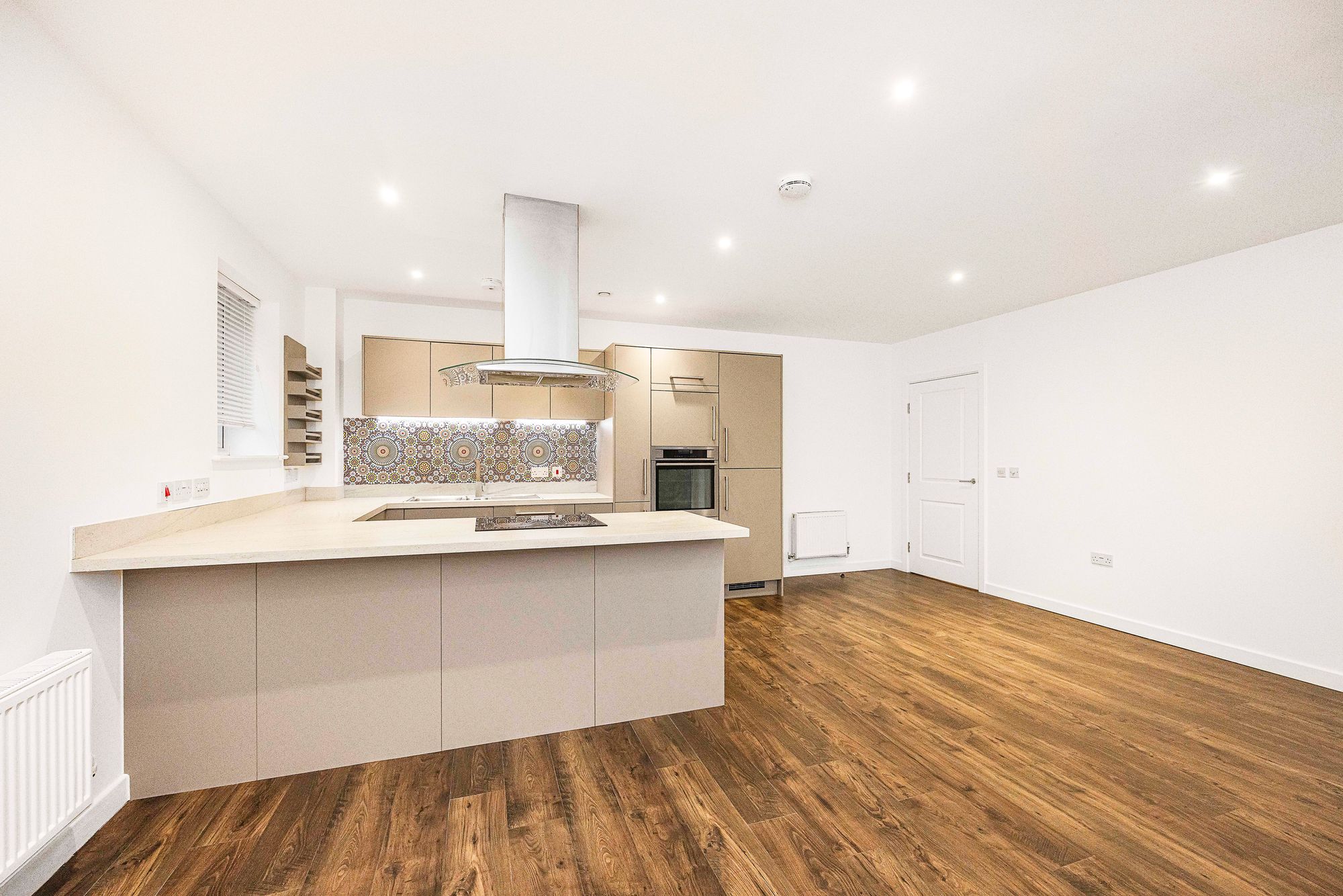 3 bed apartment for sale in High Road Leyton, London  - Property Image 6