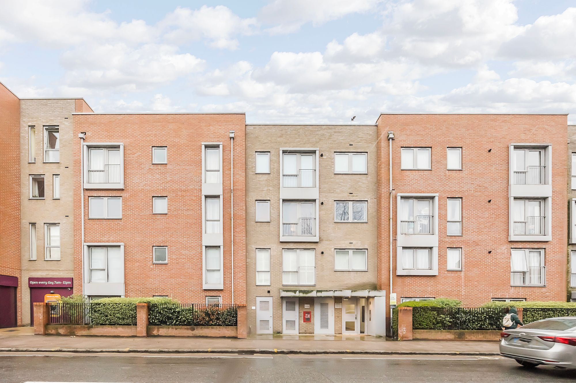 3 bed apartment for sale in High Road Leyton, London  - Property Image 1