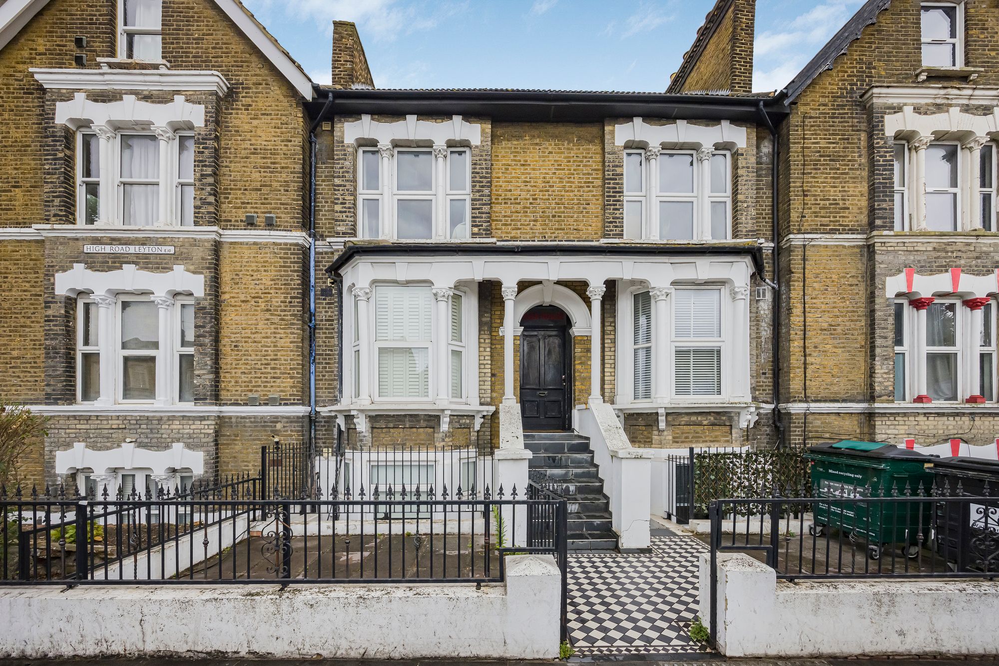 1 bed flat for sale in High Road Leyton, Tara House, E10