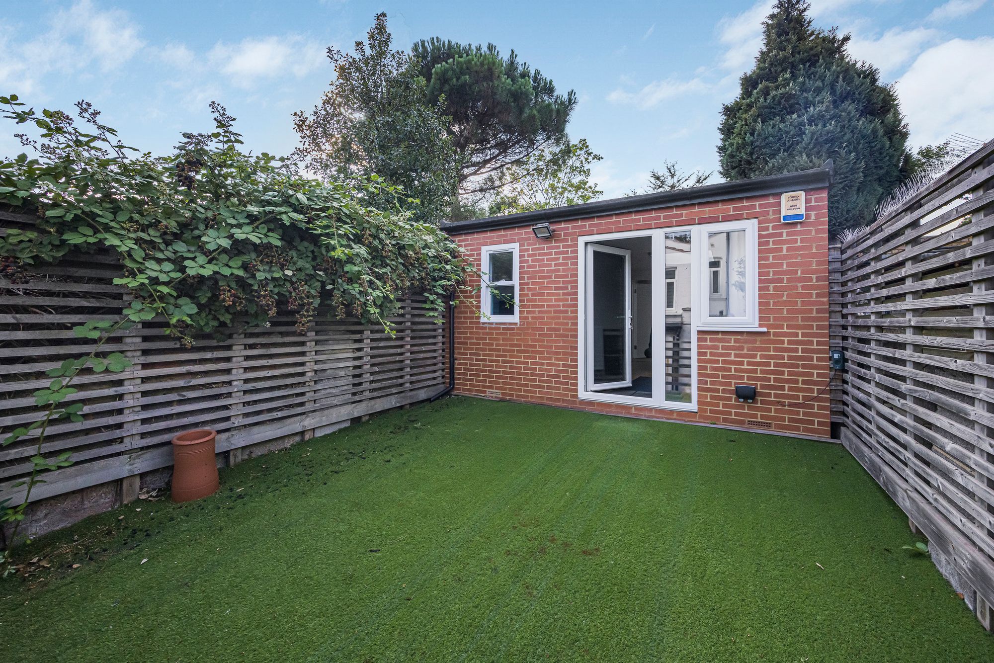 3 bed mid-terraced house for sale in Primrose Road, Leyton, E10  - Property Image 4