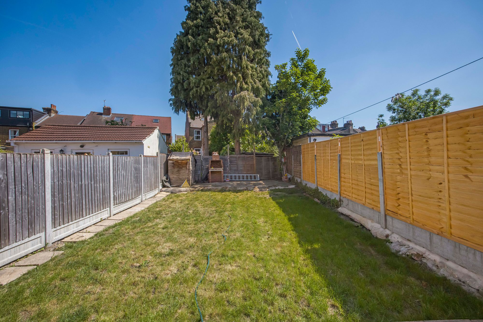 3 bed end of terrace house for sale in Lindley Road, London, E10  - Property Image 2