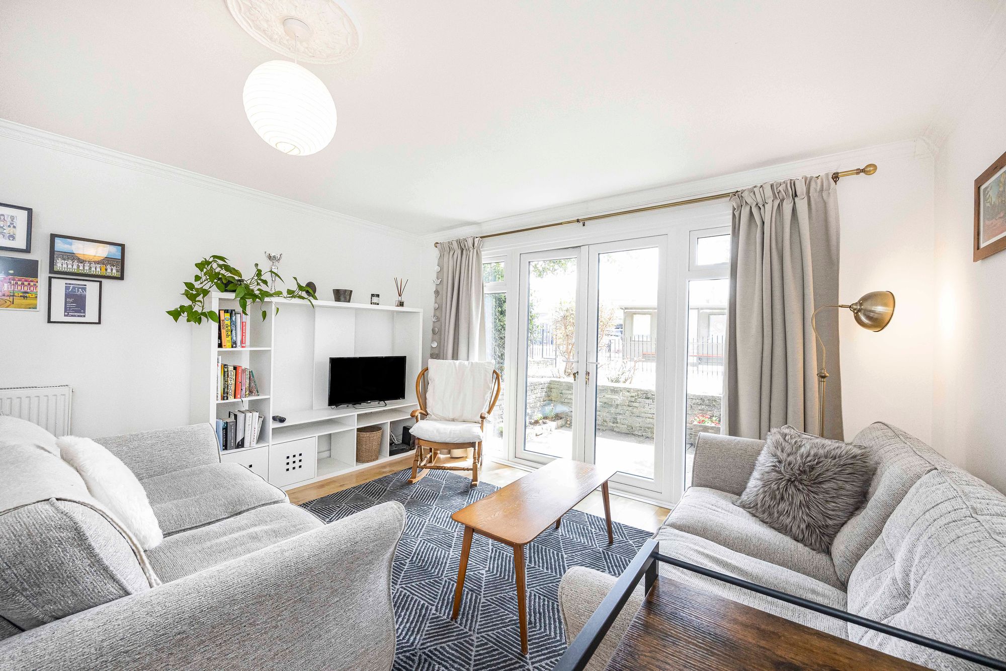 2 bed flat for sale in High Road Leyton, John Strype Court High Road Leyton, E10 2