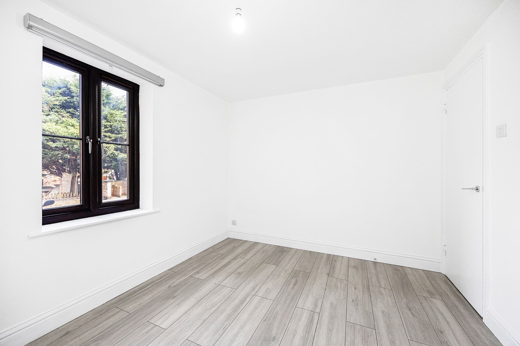 1 bed apartment for sale in Nightingale Way, London  - Property Image 9