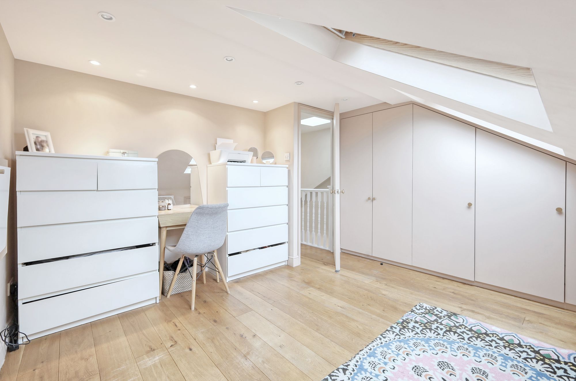 5 bed terraced house for sale in Scotts Road, London  - Property Image 17