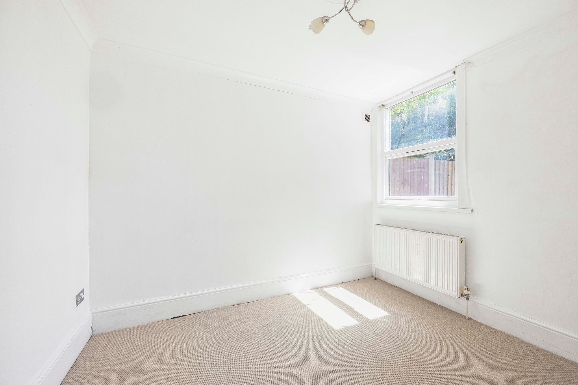 2 bed flat for sale in Guernsey Road, Leytonstone, E11  - Property Image 9