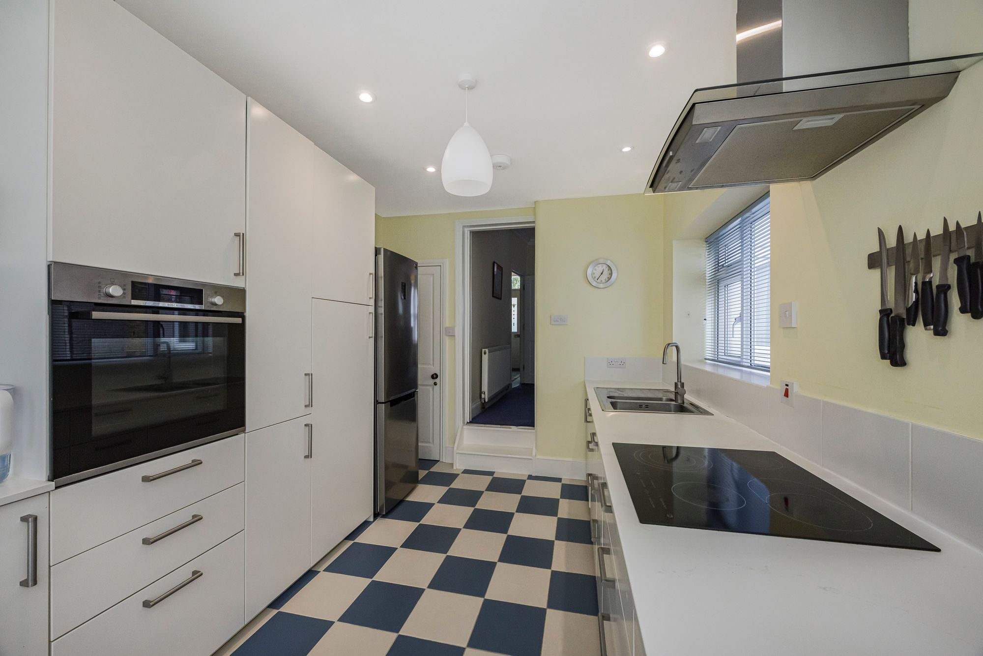 4 bed terraced house for sale in St. Marys Road, Leyton, E10  - Property Image 2
