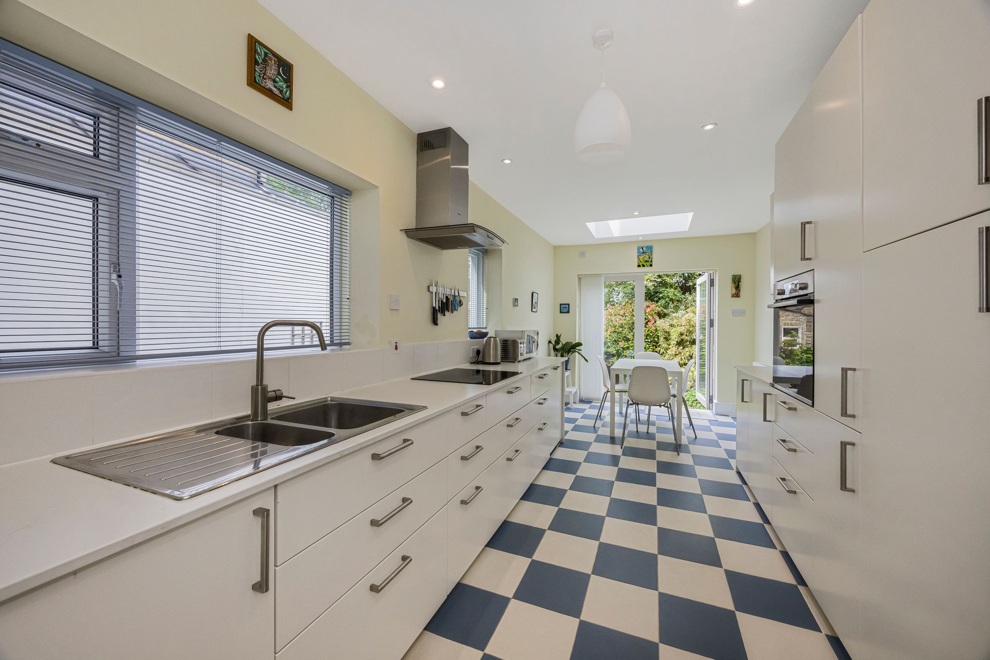 4 bed terraced house for sale in St. Marys Road, Leyton, E10  - Property Image 6