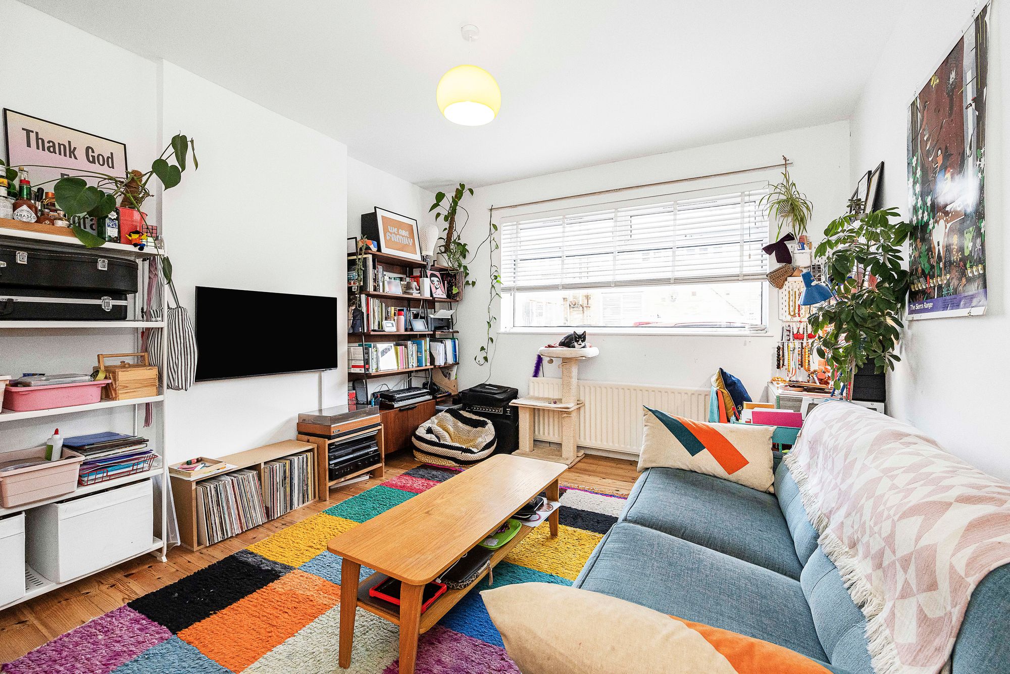 2 bed flat for sale in Leigh Road, London  - Property Image 3