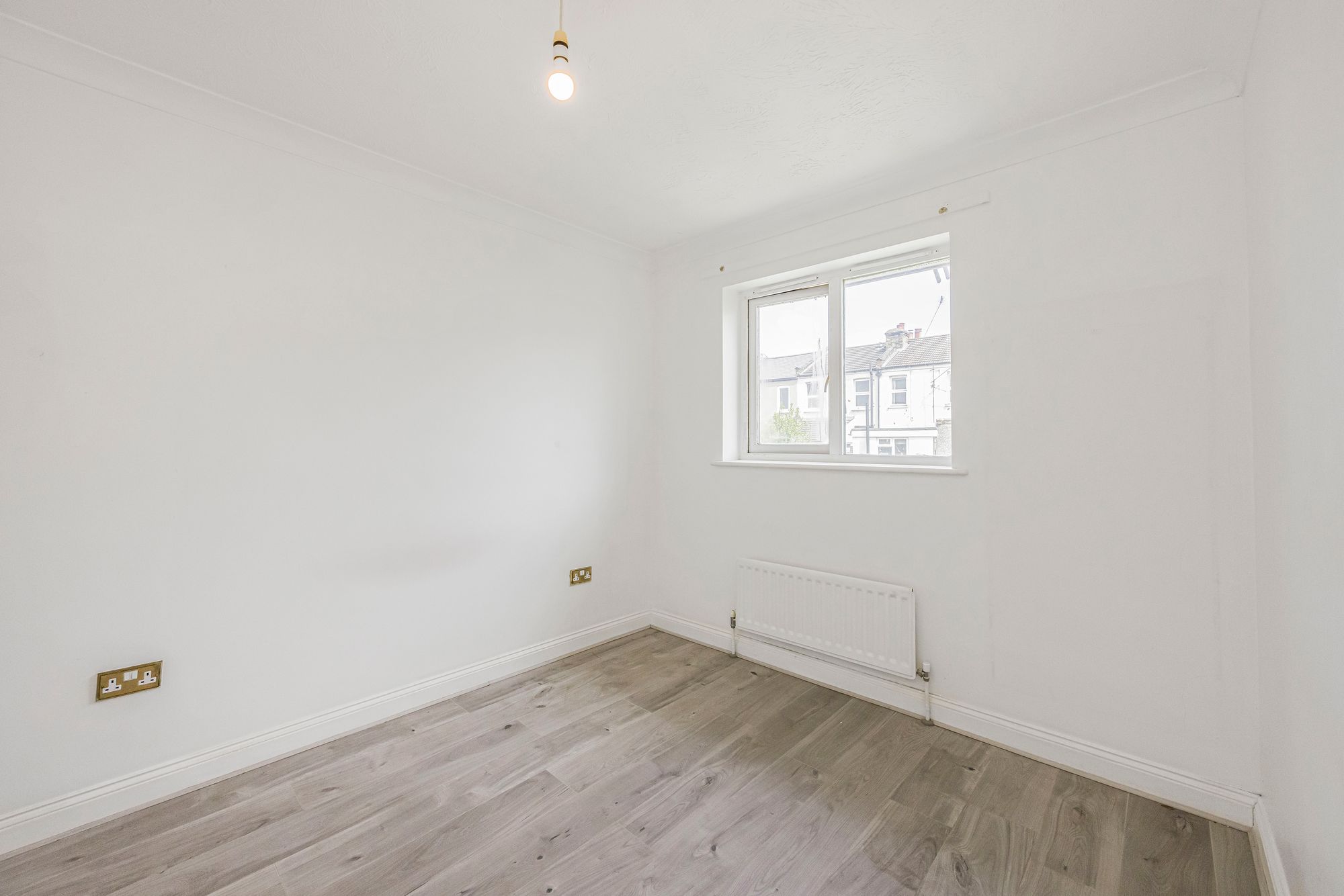 2 bed semi-detached house for sale in Brunel Road, Walthamstow, E17  - Property Image 12