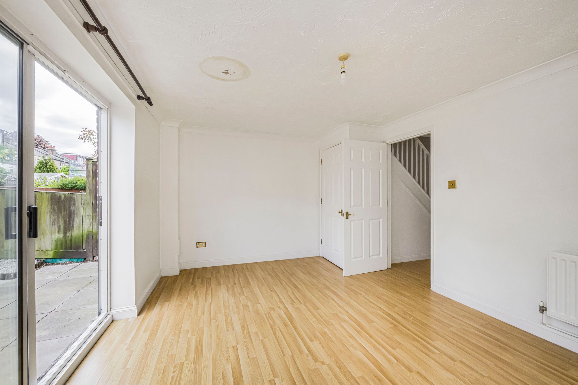 2 bed semi-detached house for sale in Brunel Road, Walthamstow, E17  - Property Image 4