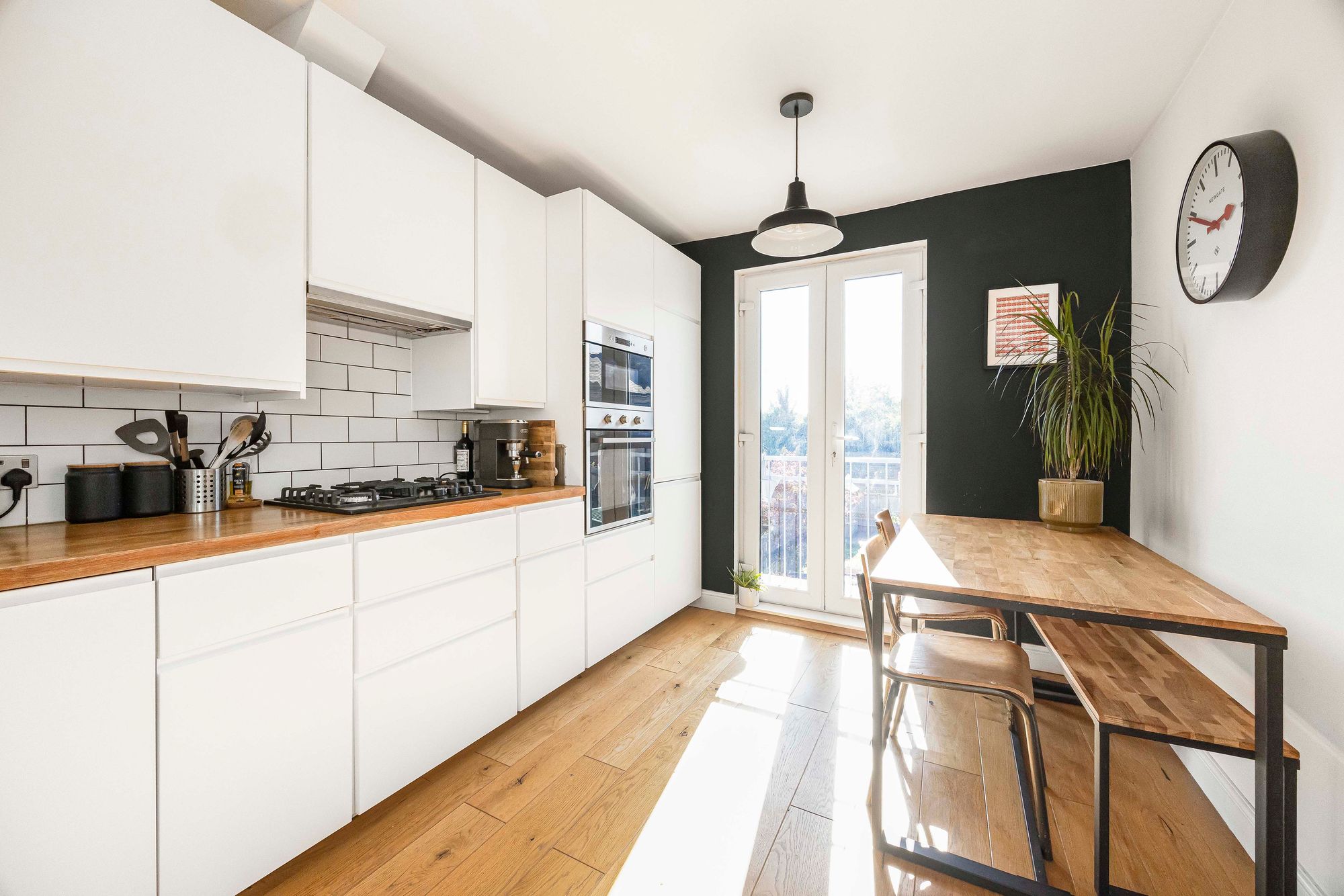 2 bed flat for sale in Dawlish Road, London, E10 4