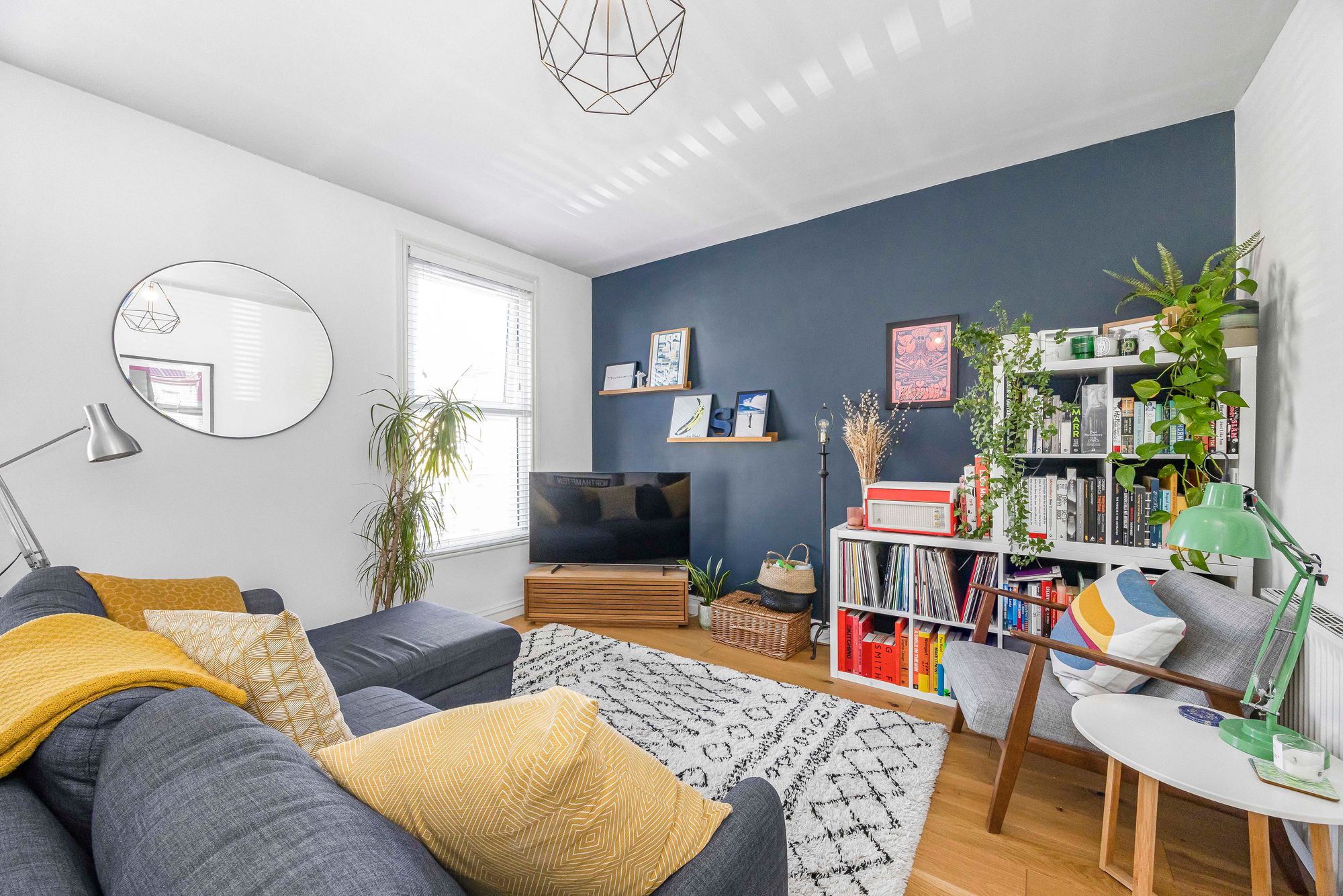 2 bed flat for sale in Dawlish Road, London, E10 1