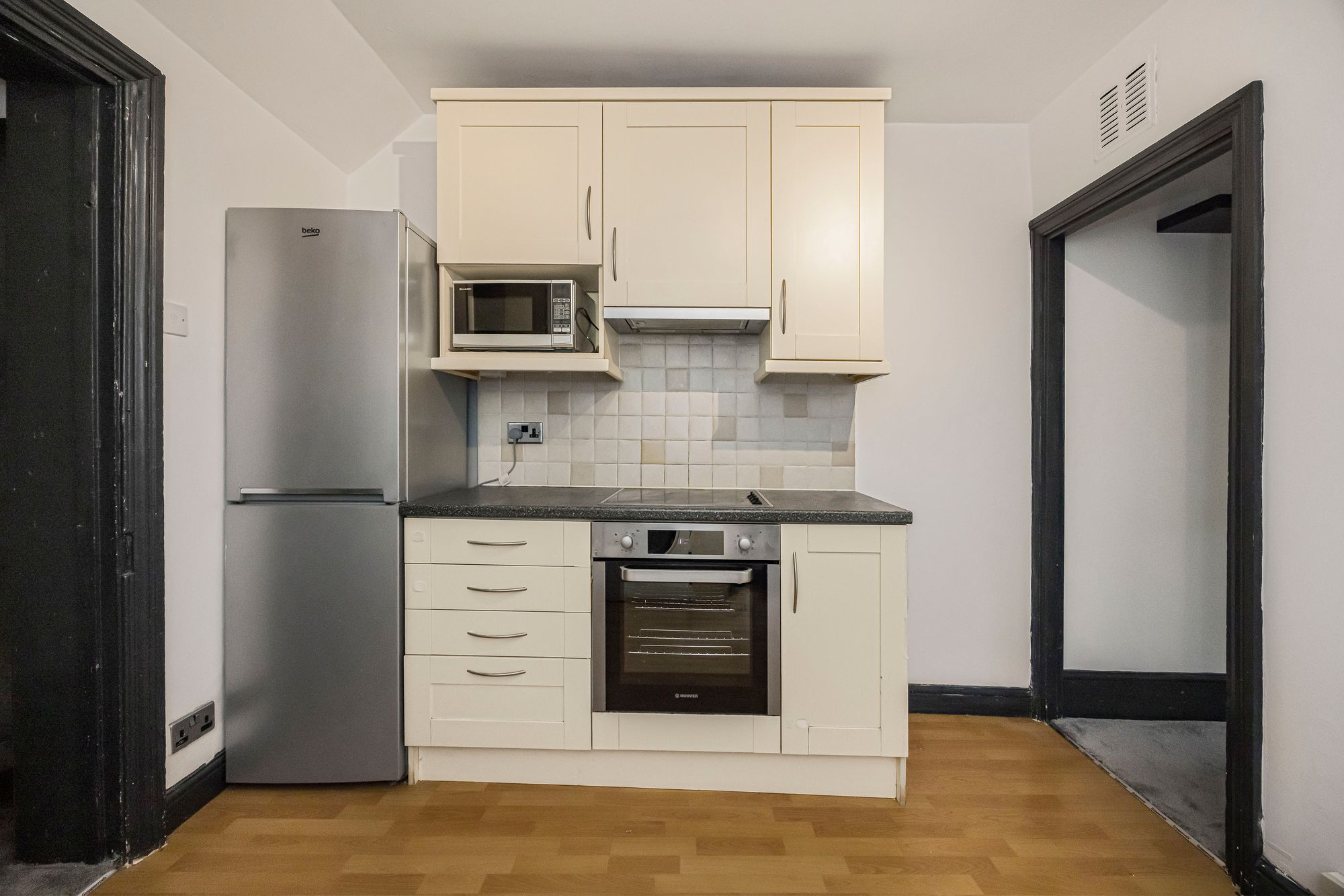 2 bed flat for sale in Addison Road, Walthamstow, E17 4