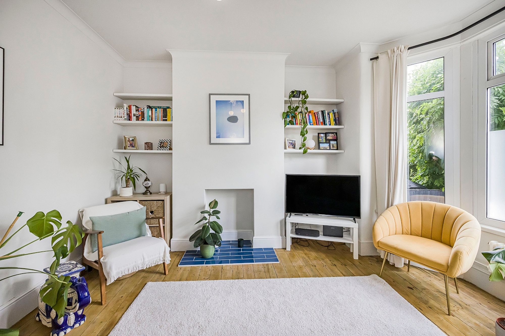 2 bed flat for sale in Newport Road, Leyton, E10  - Property Image 4