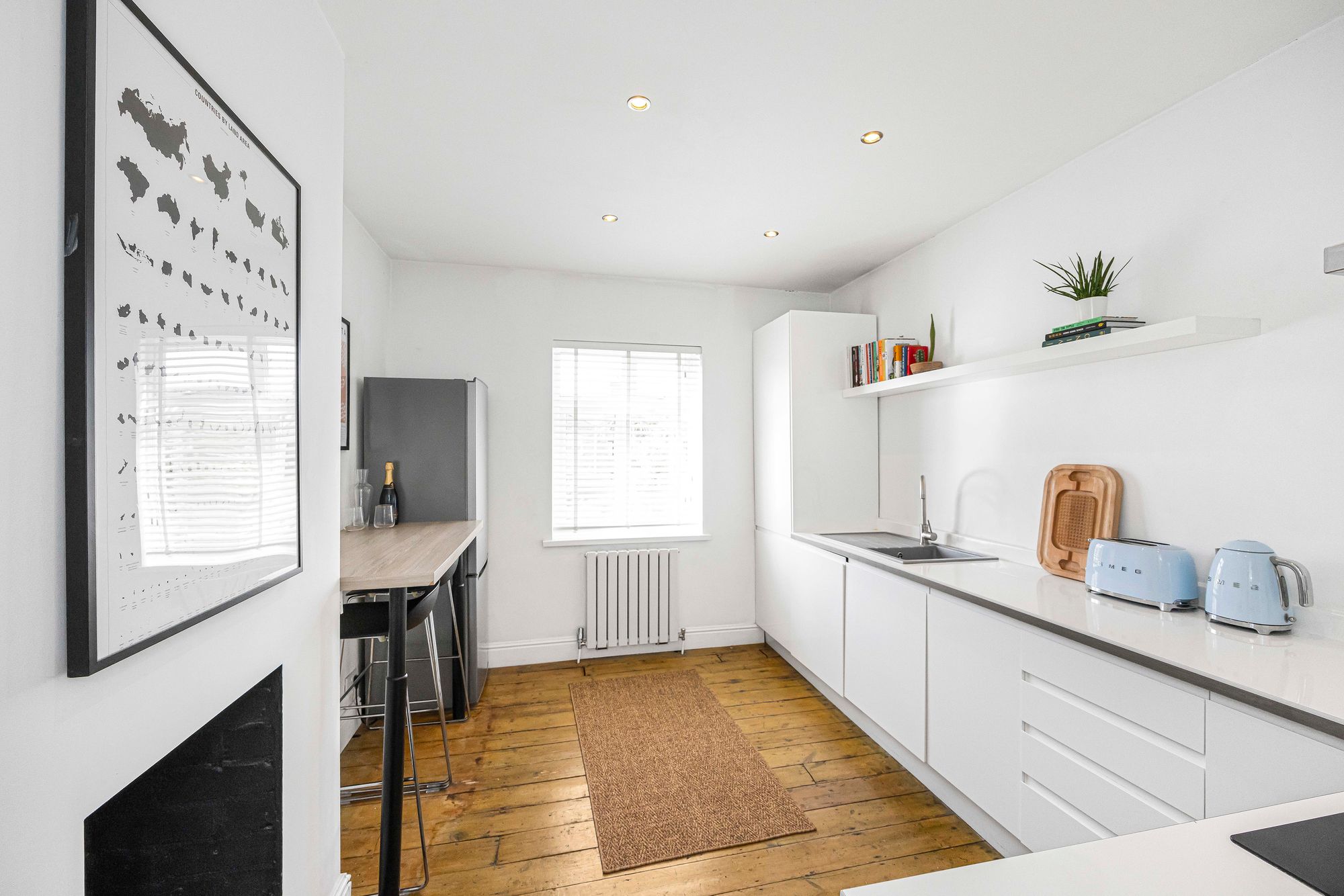 2 bed flat for sale in Francis Road, Leyton, E10 14