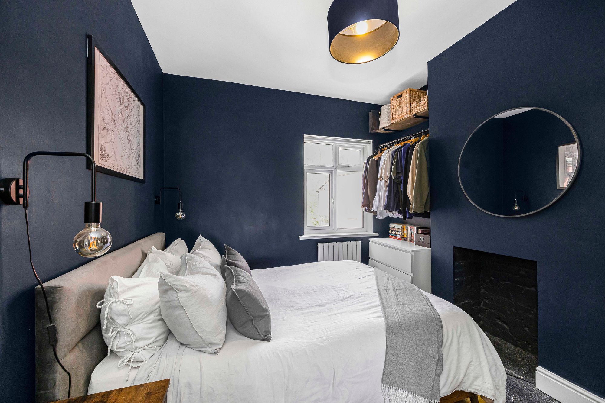 2 bed flat for sale in Francis Road, Leyton, E10 2