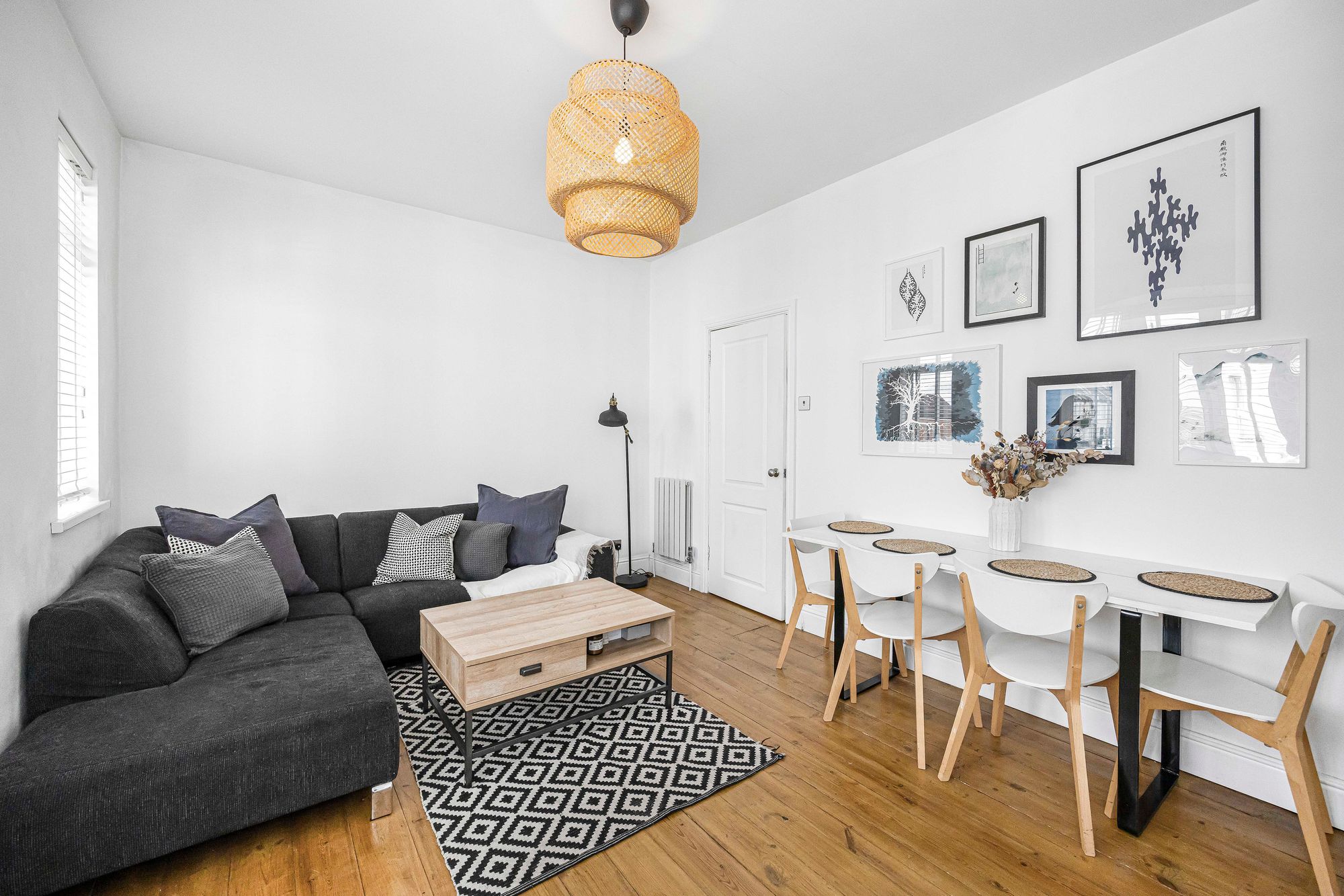 2 bed flat for sale in Francis Road, Leyton, E10 10