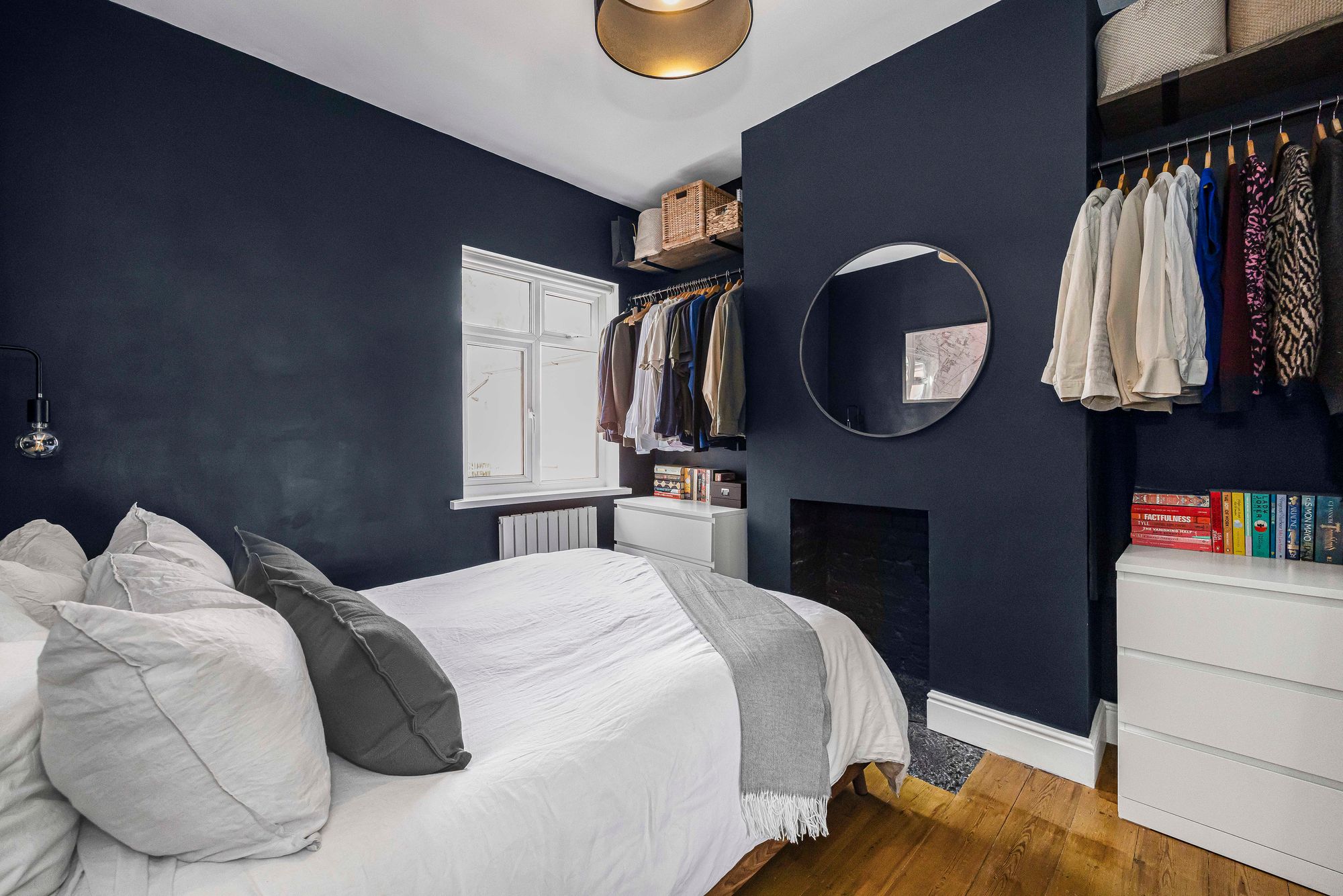 2 bed flat for sale in Francis Road, Leyton, E10 8