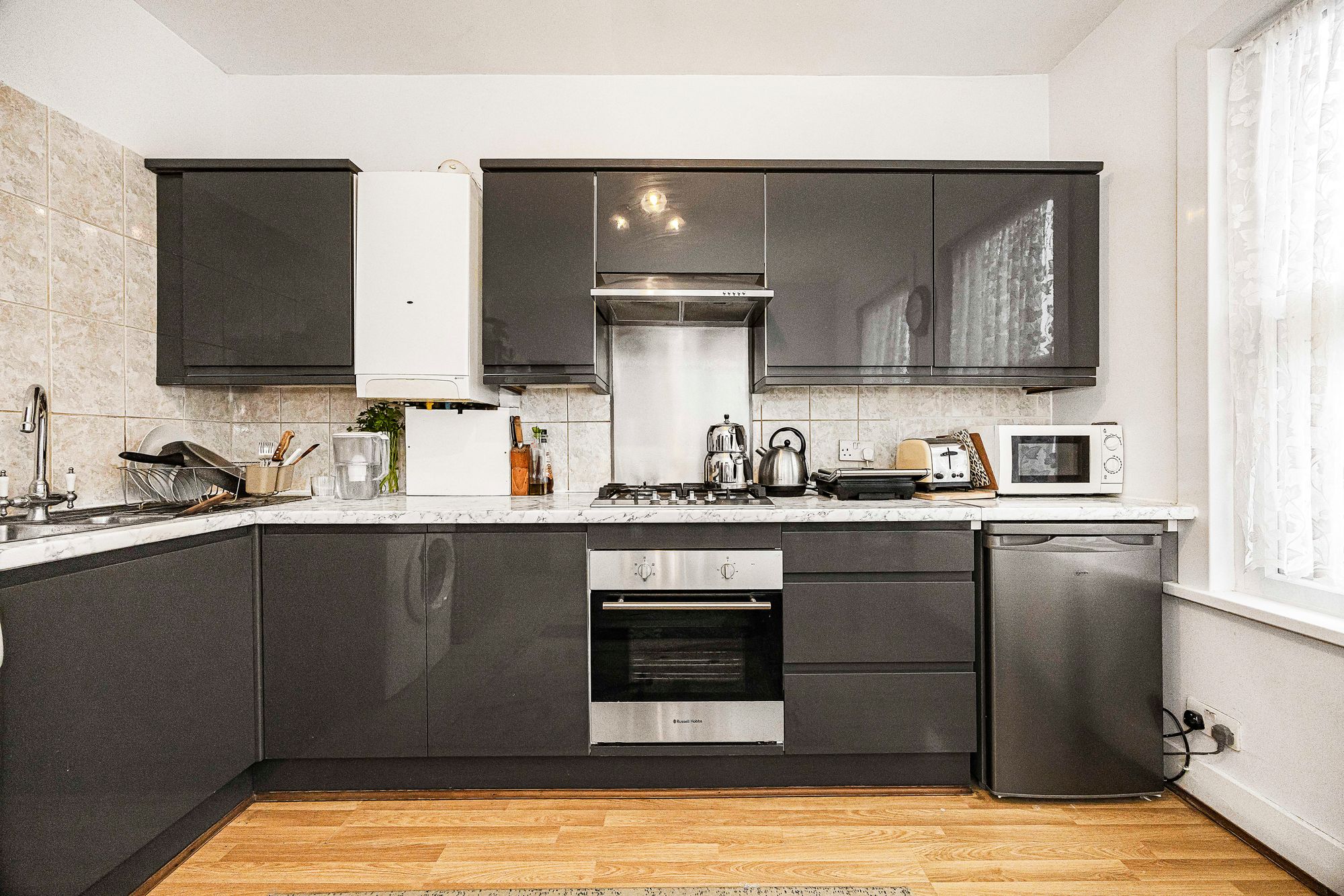 3 bed flat for sale in Kettlebaston Road, London  - Property Image 4