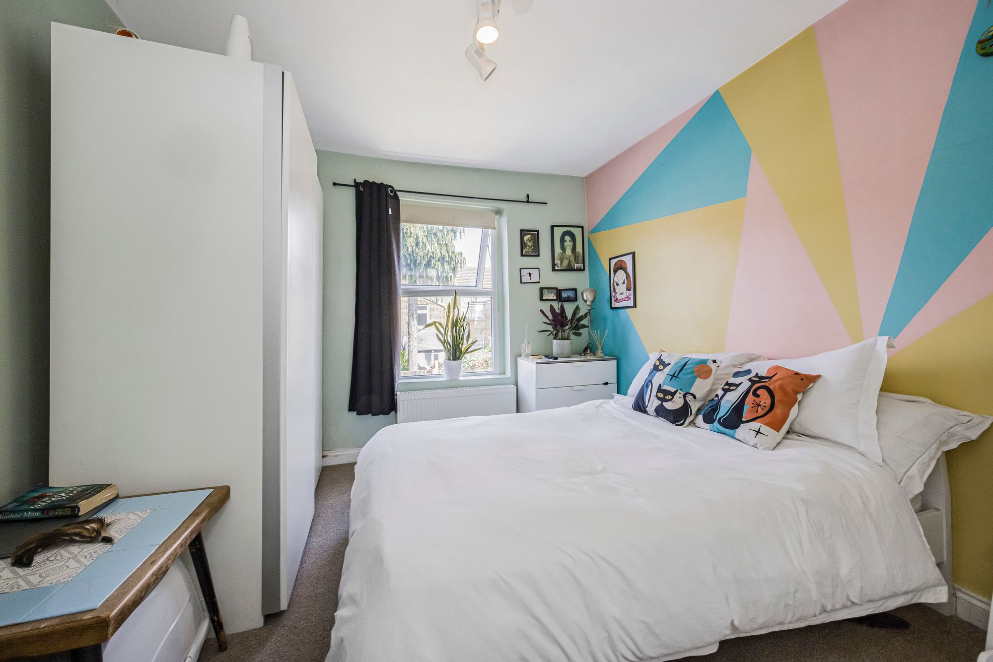 2 bed flat for sale in Buckland Road, London, E10  - Property Image 5