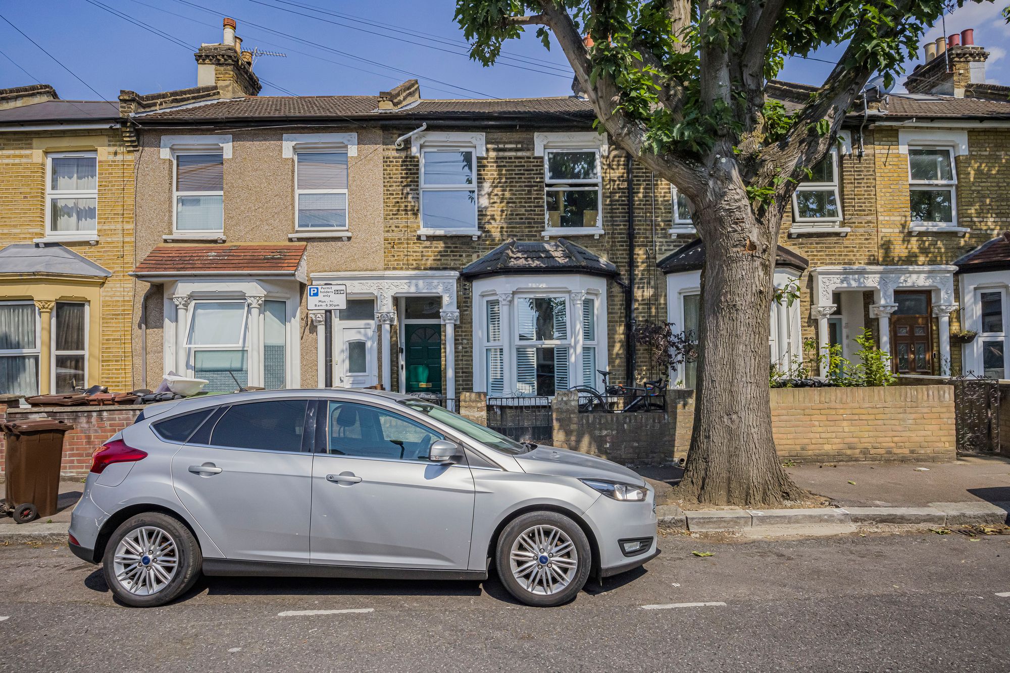 2 bed flat for sale in Buckland Road, London, E10