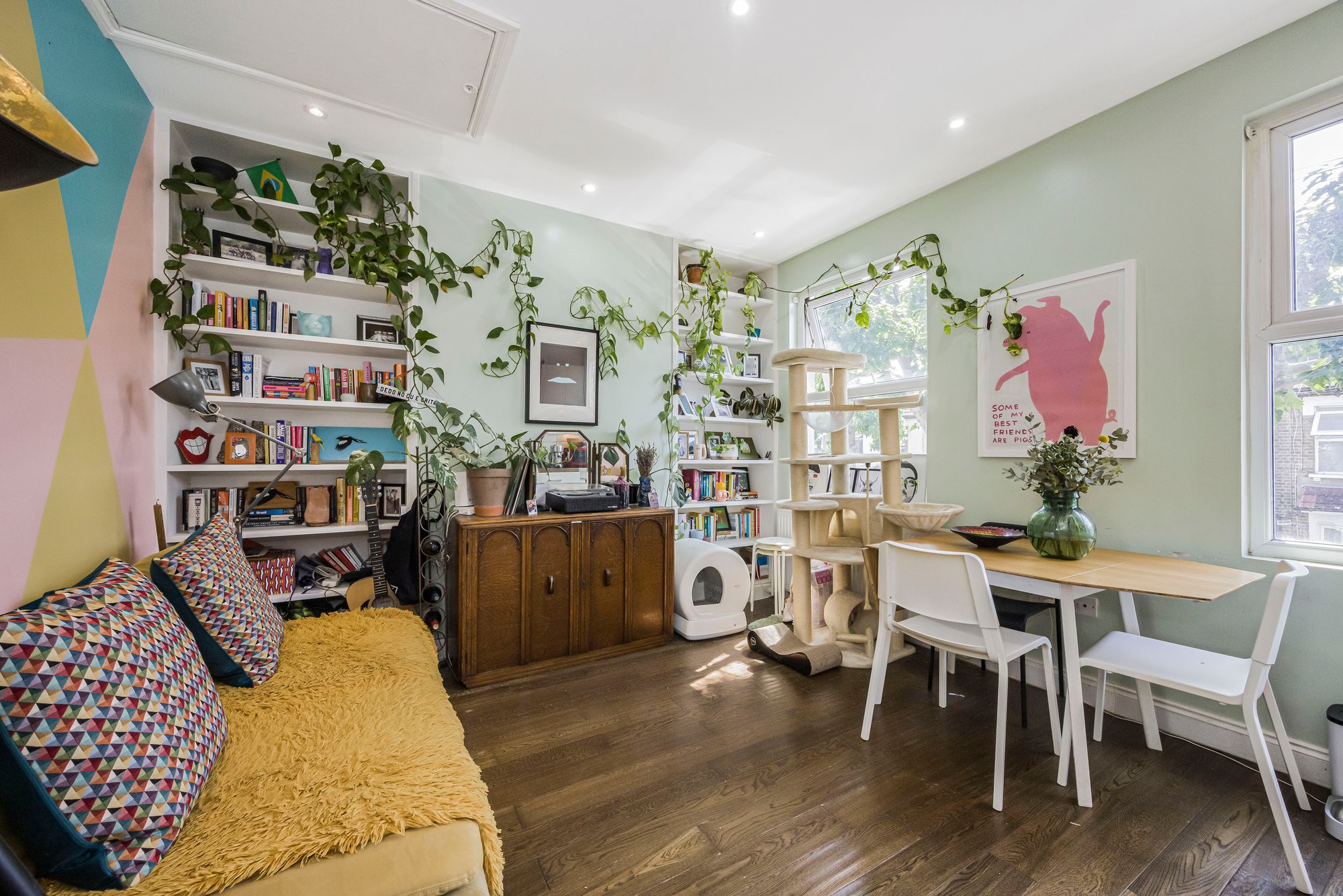 2 bed flat for sale in Buckland Road, London, E10  - Property Image 2