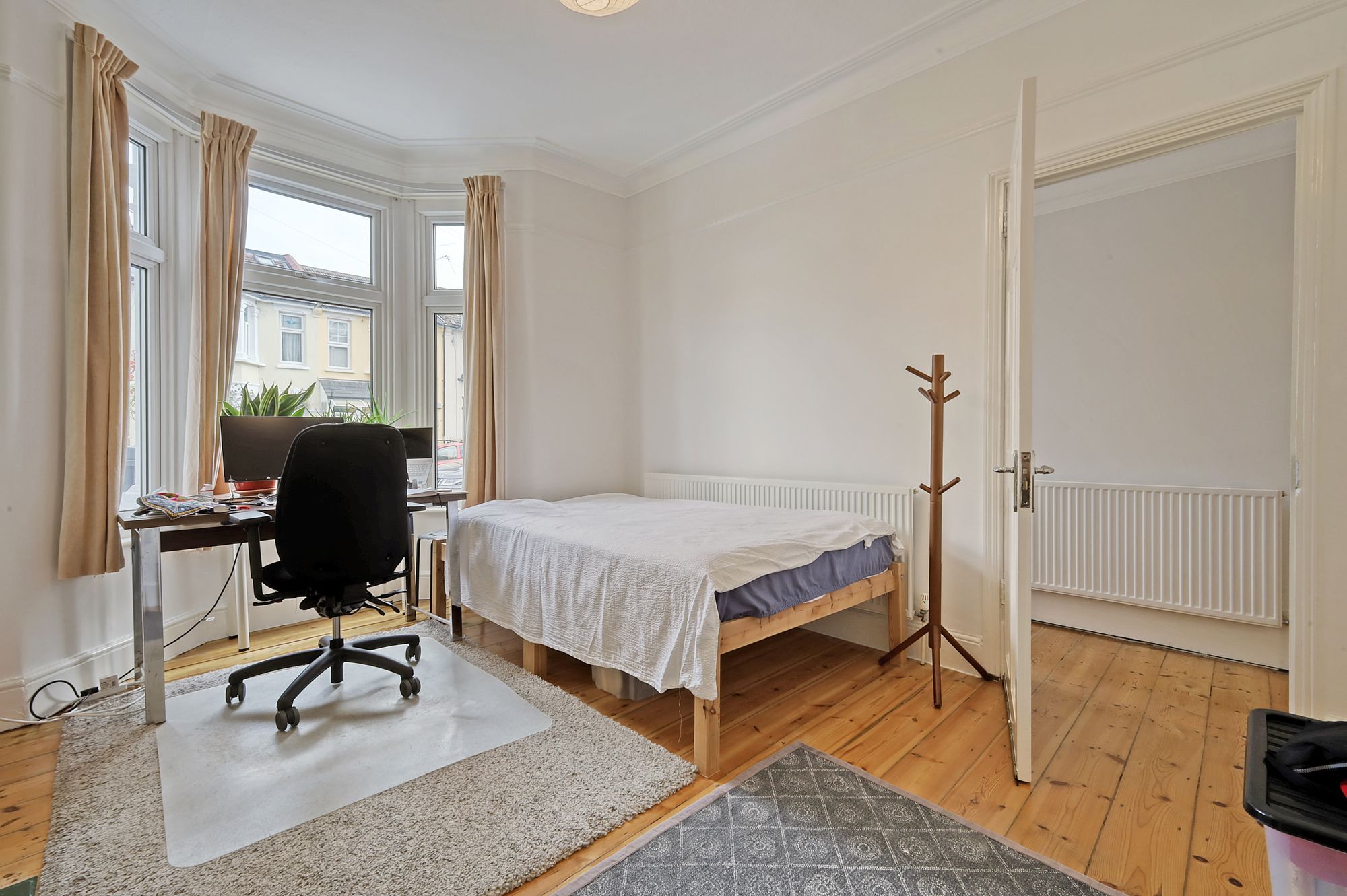 3 bed terraced house for sale in Manor Road, London  - Property Image 15