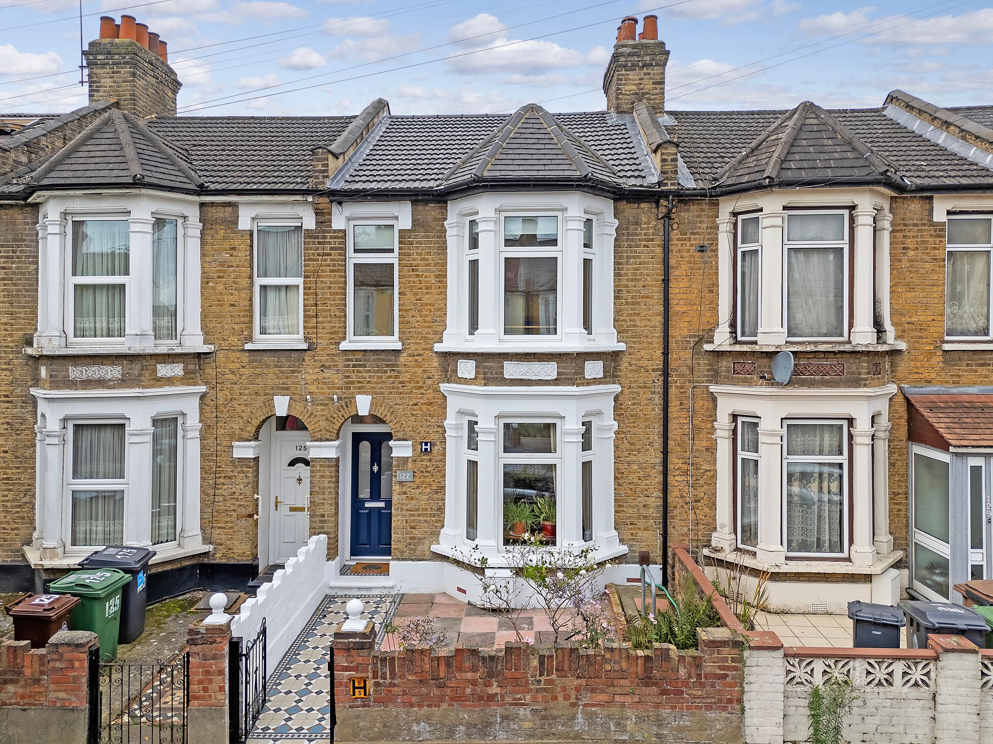 3 bed terraced house for sale in Manor Road, London  - Property Image 1