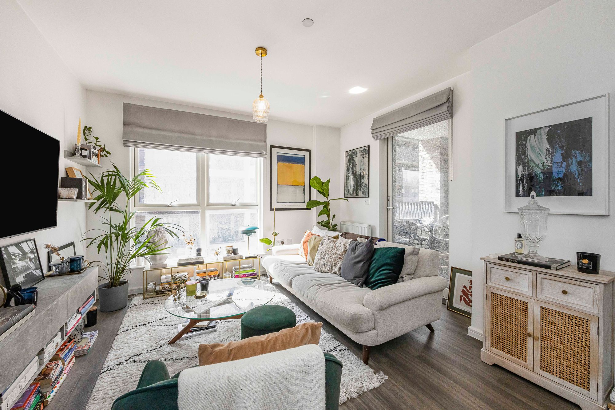 1 bed apartment for sale in Braithwaite House, Walthamstow, E17  - Property Image 2