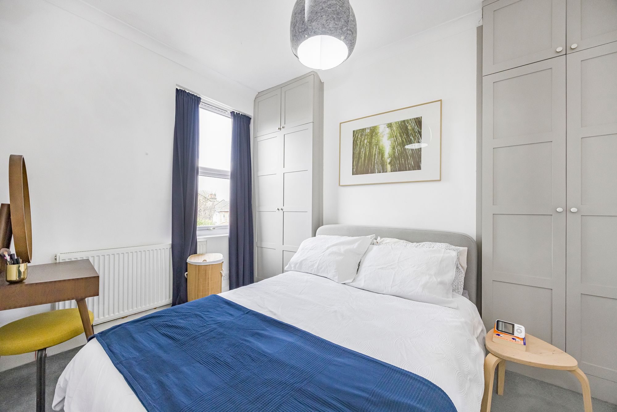 2 bed flat for sale in High Road Leyton, London, E15 7