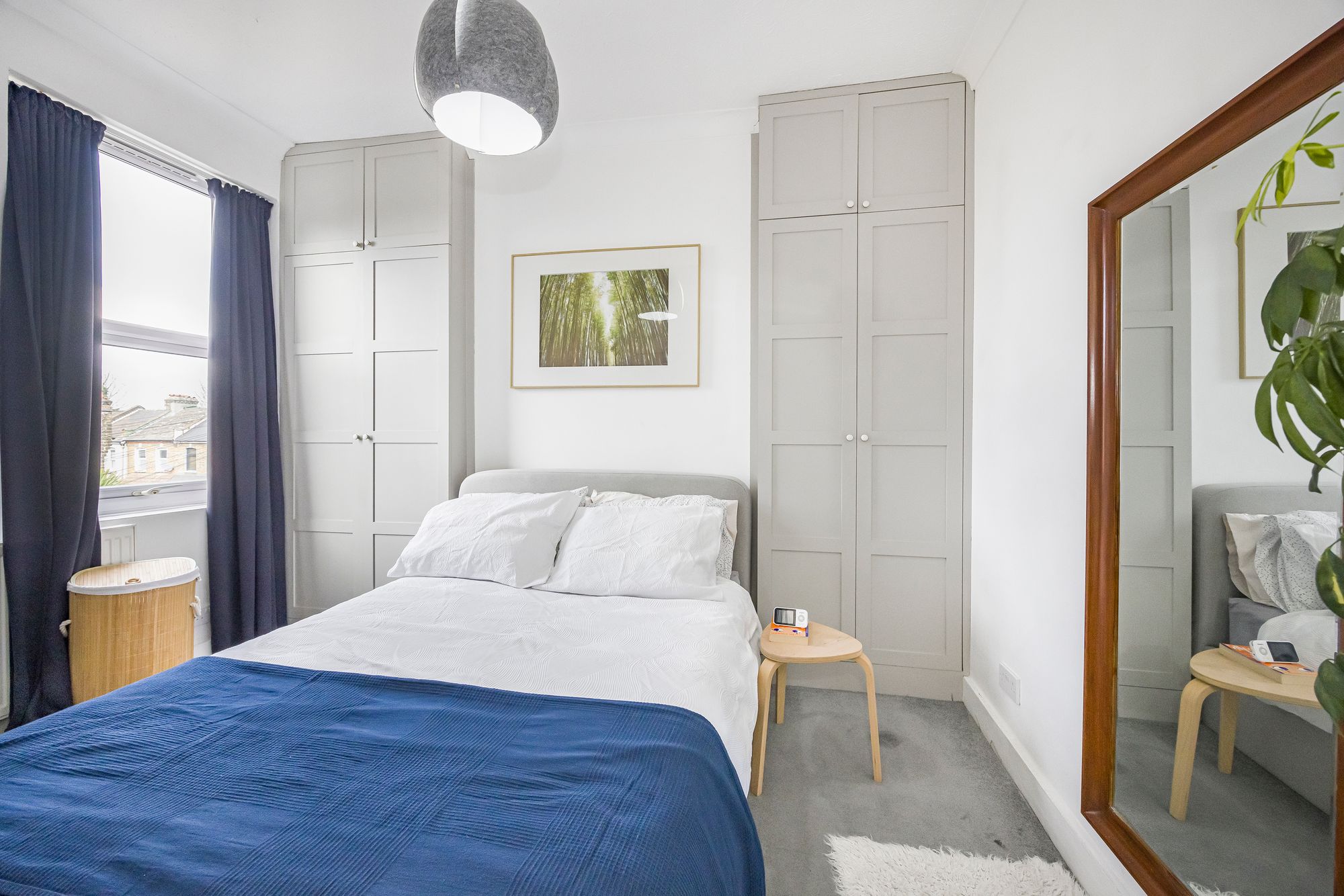 2 bed flat for sale in High Road Leyton, London, E15 8