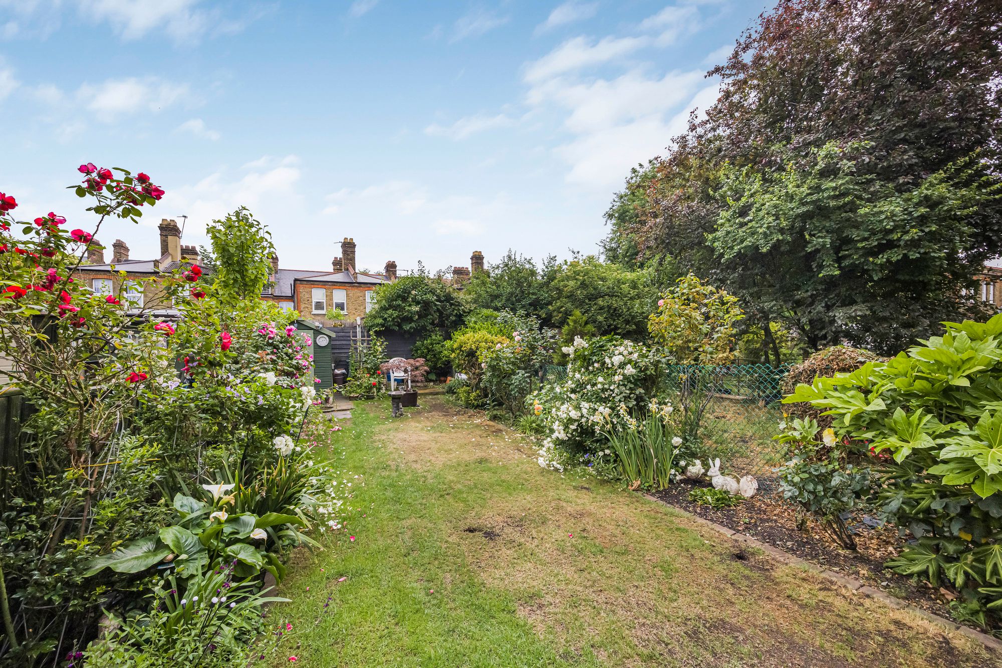 2 bed flat for sale in Blyth Road, Walthamstow, E17 10