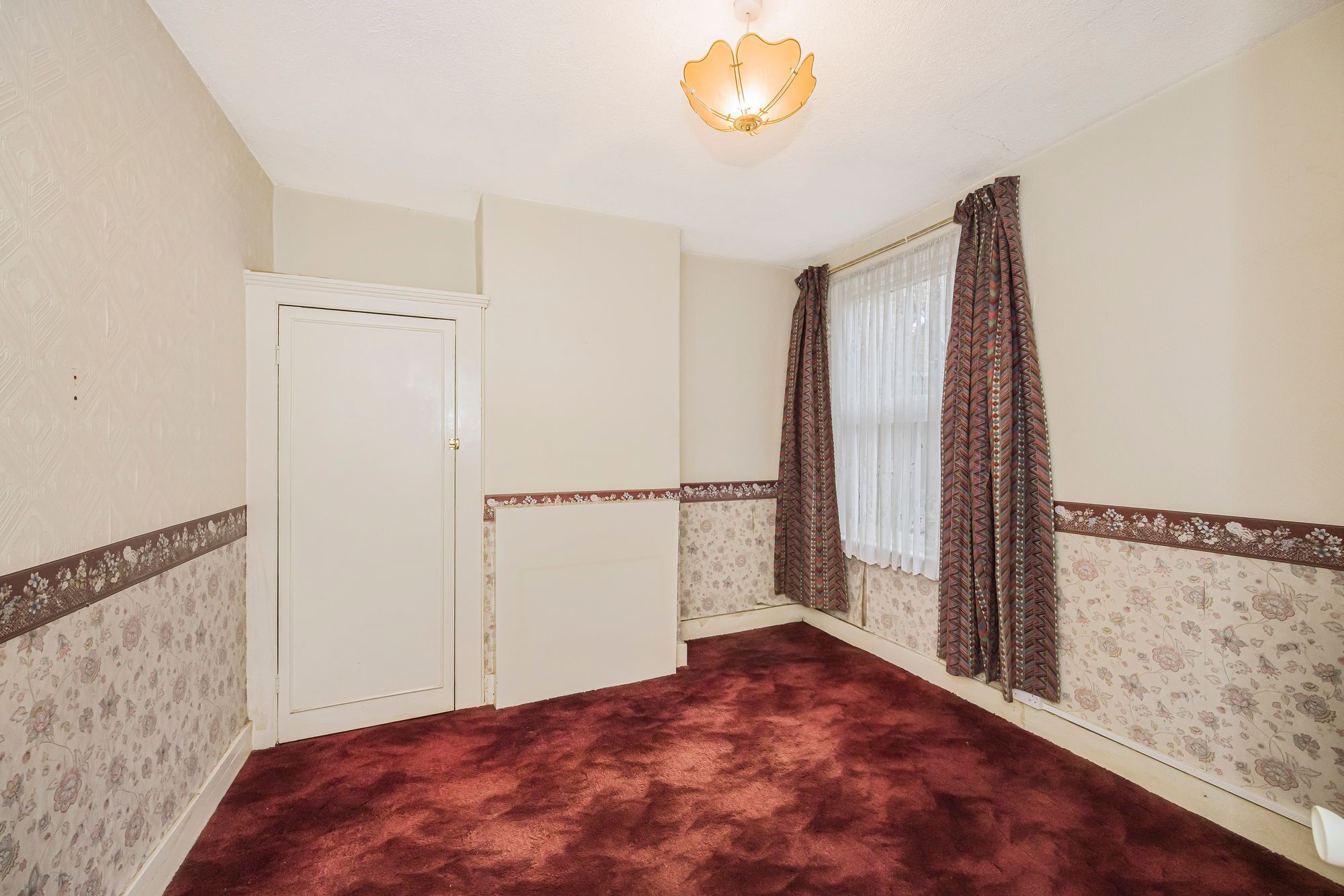 2 bed flat for sale in Blyth Road, Walthamstow, E17 7